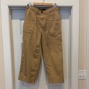 Banana Republic women’s tan wide leg crop chino